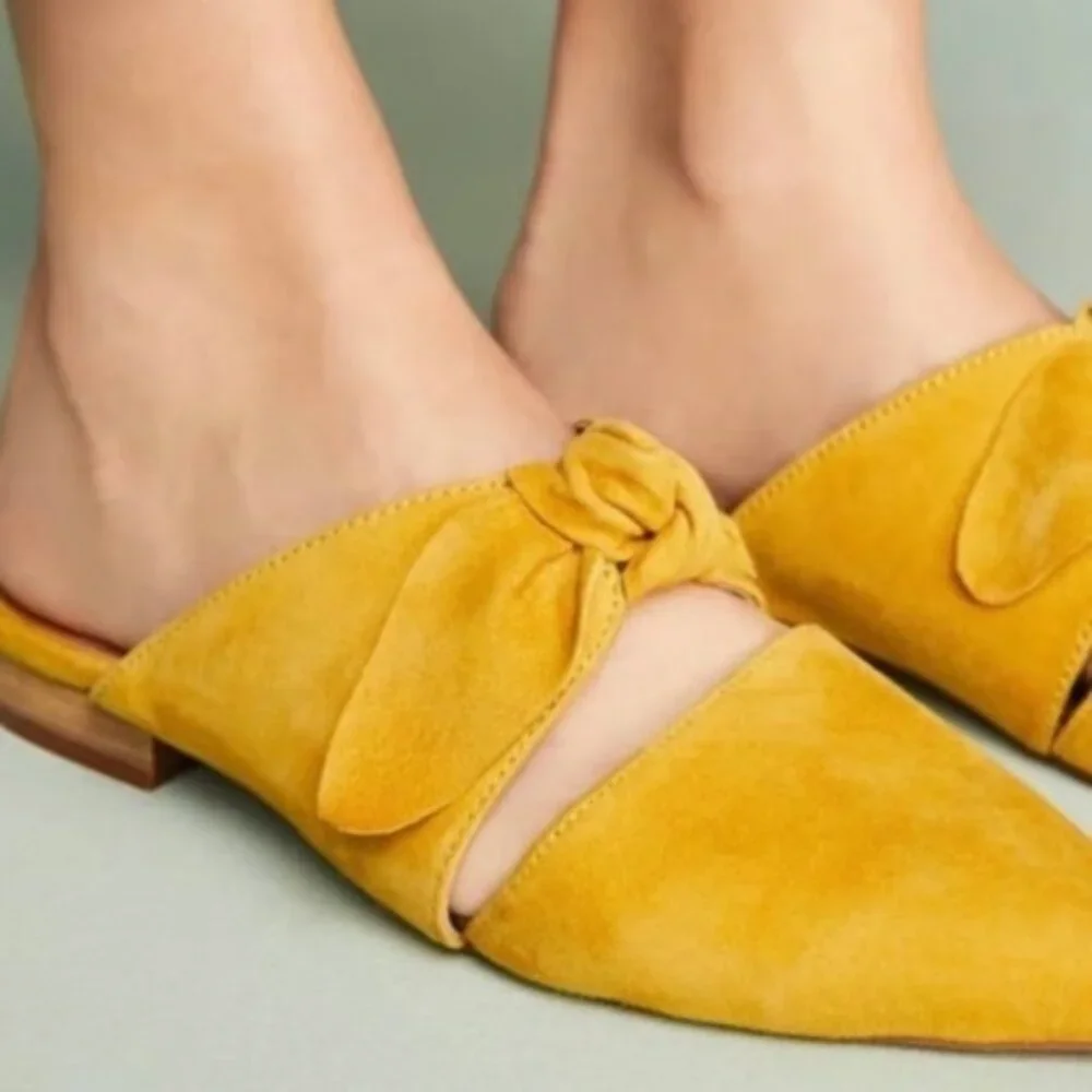 Jeffrey Campbell Suede Charlin Bow Pointy Toe Flat Mule Mustard Yellow Size 8 - Picture 2 of 12